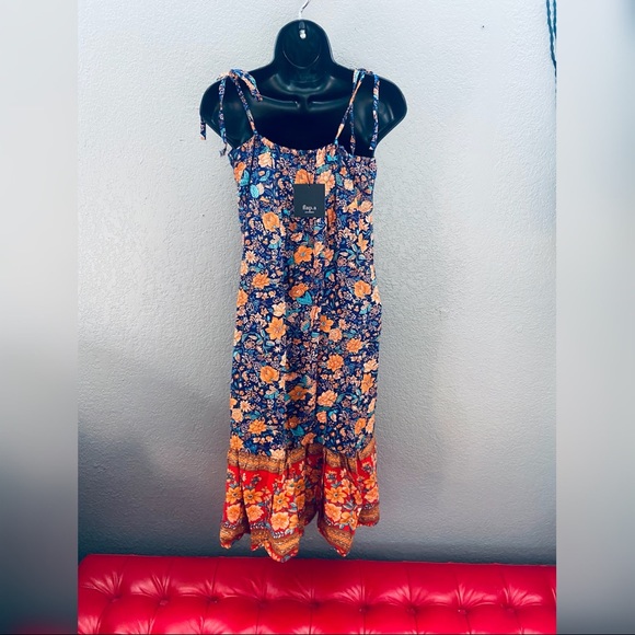 flap.a NEW Floral Light Flowing Summer Dress
Sizes: S - M - L - Picture 5 of 5